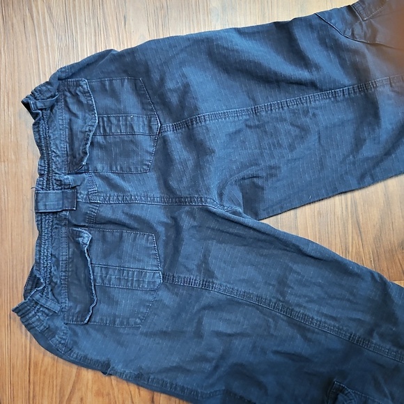 Brandy Melville Navy Cargo Pants, One Size - Picture 7 of 8